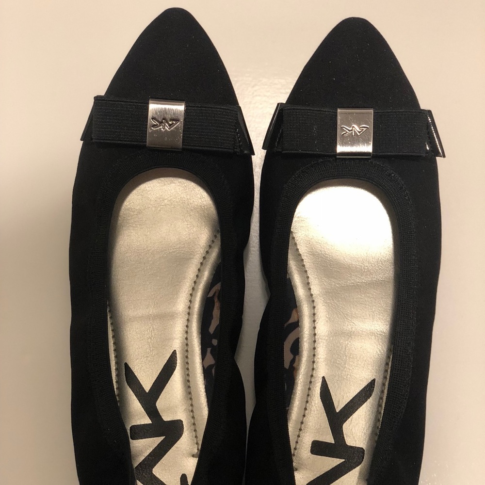 Anne Klein Black Flats - Size 8